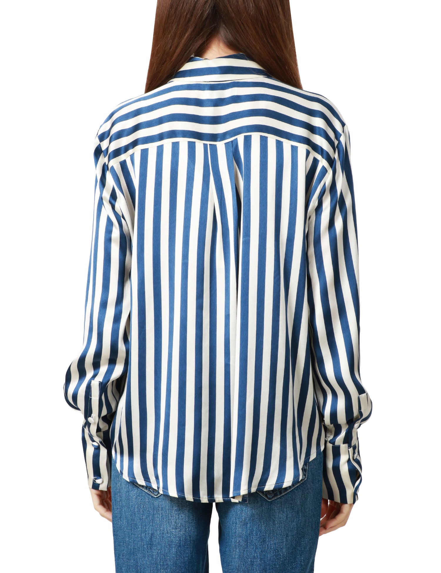 241-mvp-wardrobe-ca119202881p_9028d874-8974-4c3e-ba4f-5925143bb861.jpg
