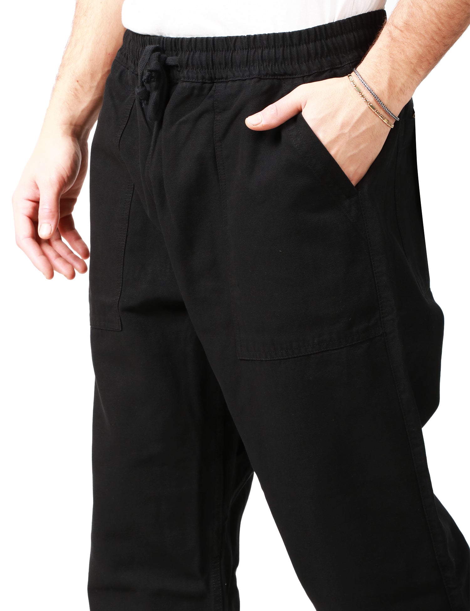 PANTALONE UOMO SERVICE WORKS NERO IN COTONE BIOLOGICO CON COULISSE E TASCHE APPLICATE DAVANTI E DIETRO