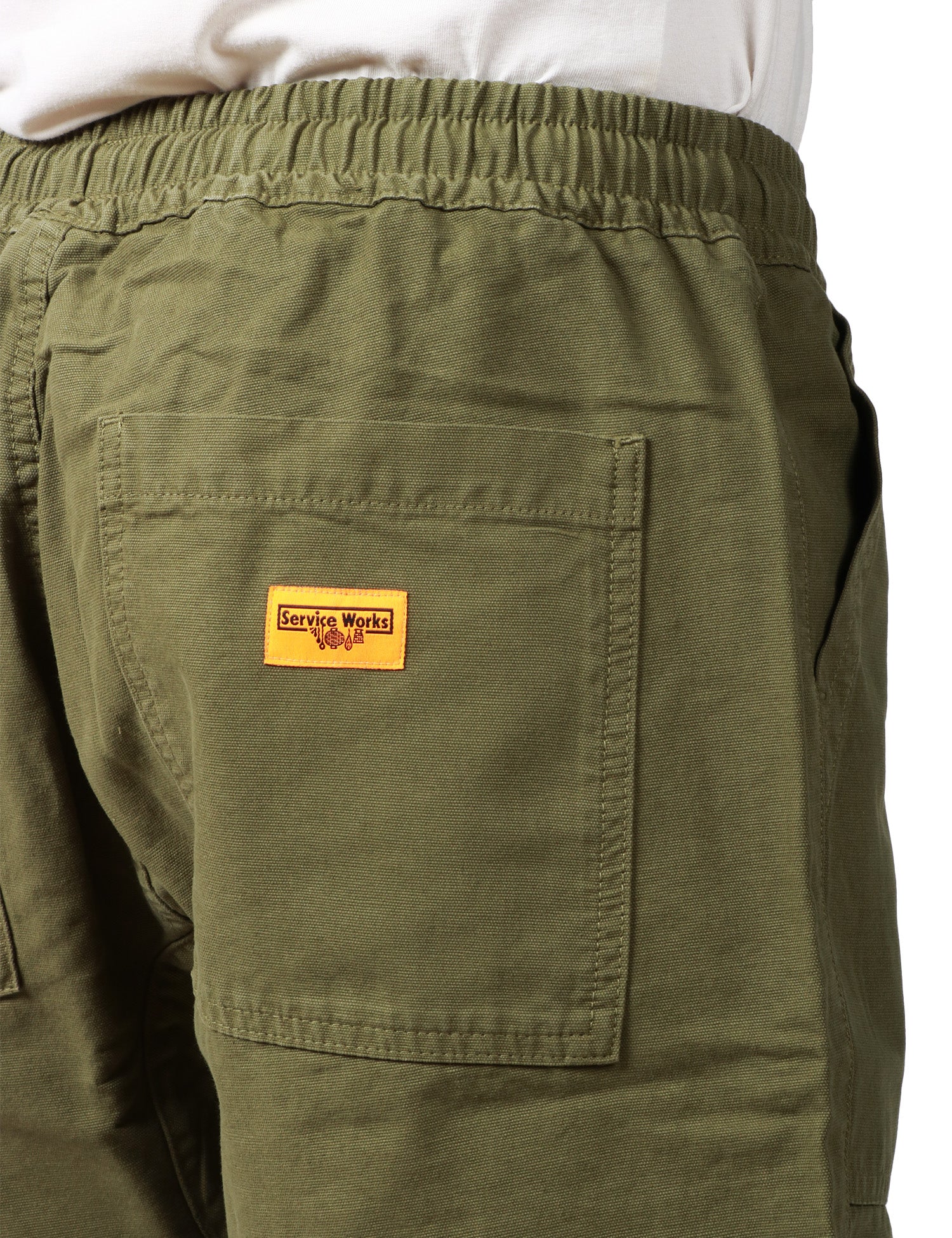 BERMUDA UOMO SERVICE WORKS OLIVA IN TELA DI COTONE BIO CON COULISSE E TASCHE