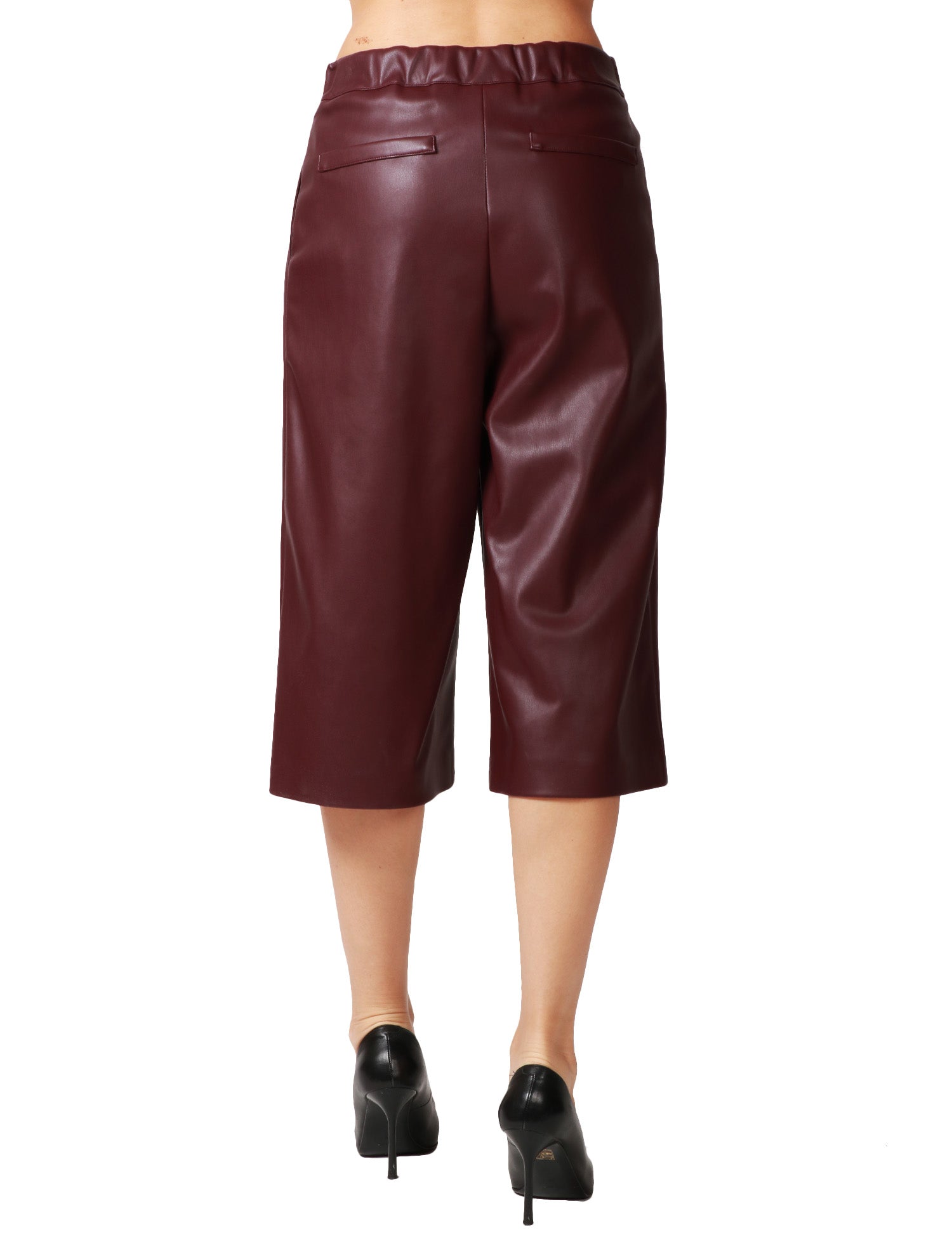 BERMUDA DONNA ALPHA STUDIO CILIEGIA IN ECOPELLE A VITA ALTA CON PENCES DAVANTI