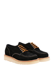 Scarpa stringata