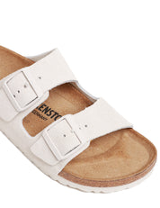 CIABATTA DONNA BIRKENSTOCK ARIZONA WHITE IN PELLE SCAMOSCIATA CON DOPPIO CINTURINO E FIBBIE IN TONO COLORE