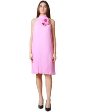 ABITO DONNA CARLA RUIZ ROSA PLISSETTATO CON FIORI APPLICATI SUL DAVANTI