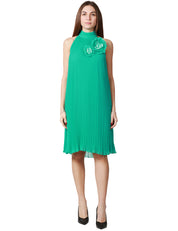 ABITO DONNA CARLA RUIZ TURCHESE PLISSETTATO CON SCOLLO ALL'AMERICANA E FIORI APPLICATI SUL DAVANTI