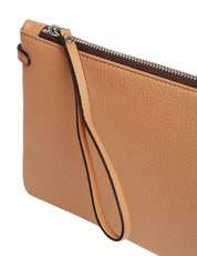 BORSA DONNA GIANNI CHIARINI NATURALE HERMY MODELLO CLUTCH IN PELLE MARTELLATA CON TRACOLLA REMOVIBILE