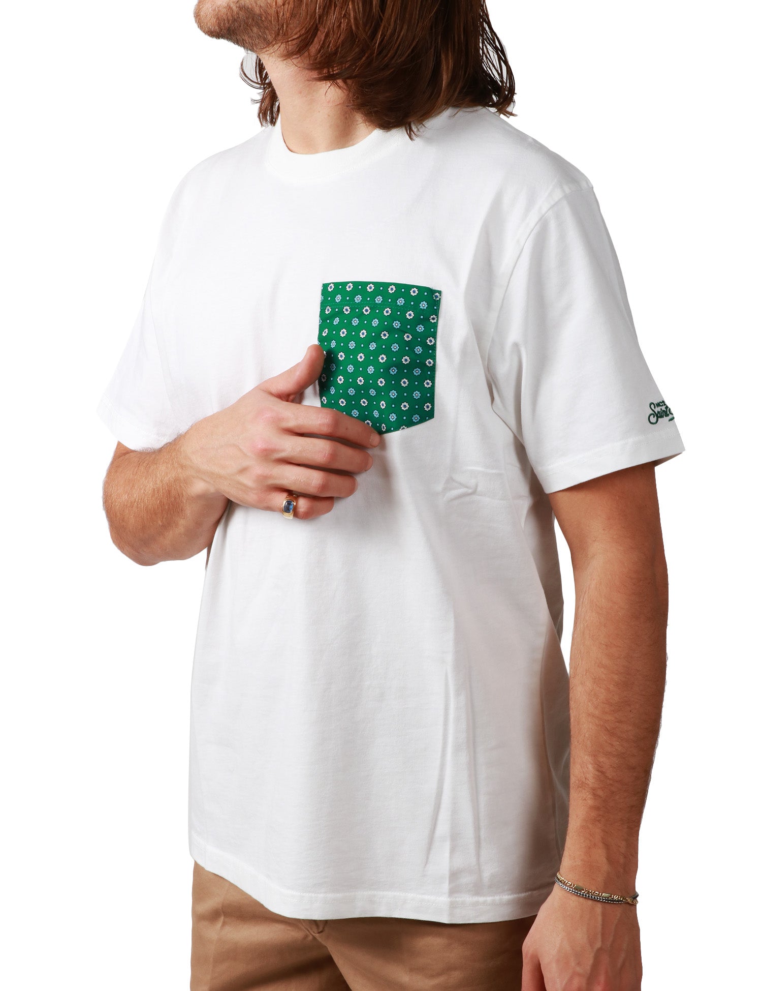 T-SHIRT UOMO MC2 SAINT BARTH BLU CON TASCA VERDE A FIORI APPLICATA SUL PETTO