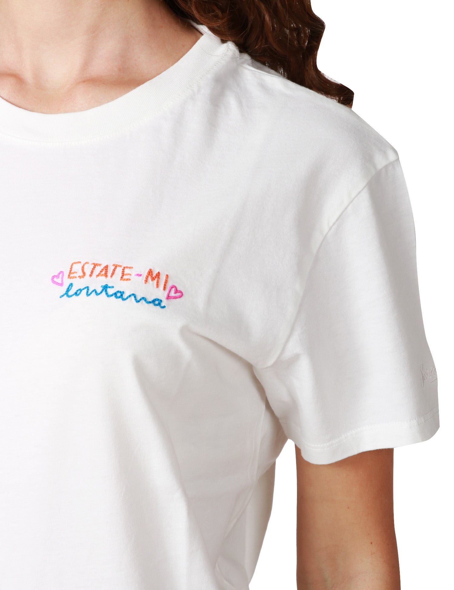 T-SHIRT DONNA MC2 SAINT BARTH EMILIE BIANCA CON SCRITTA "ESTATE-MI LONTANA" E RICAMO LOGO SULLA MANICA