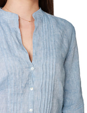 CAMICIA DONNA XACUS DARIA CELESTE DENIM IN LINO CON COLLO ALLA COREANA E INSERTO PLISSETTATO SUL DAVANTI