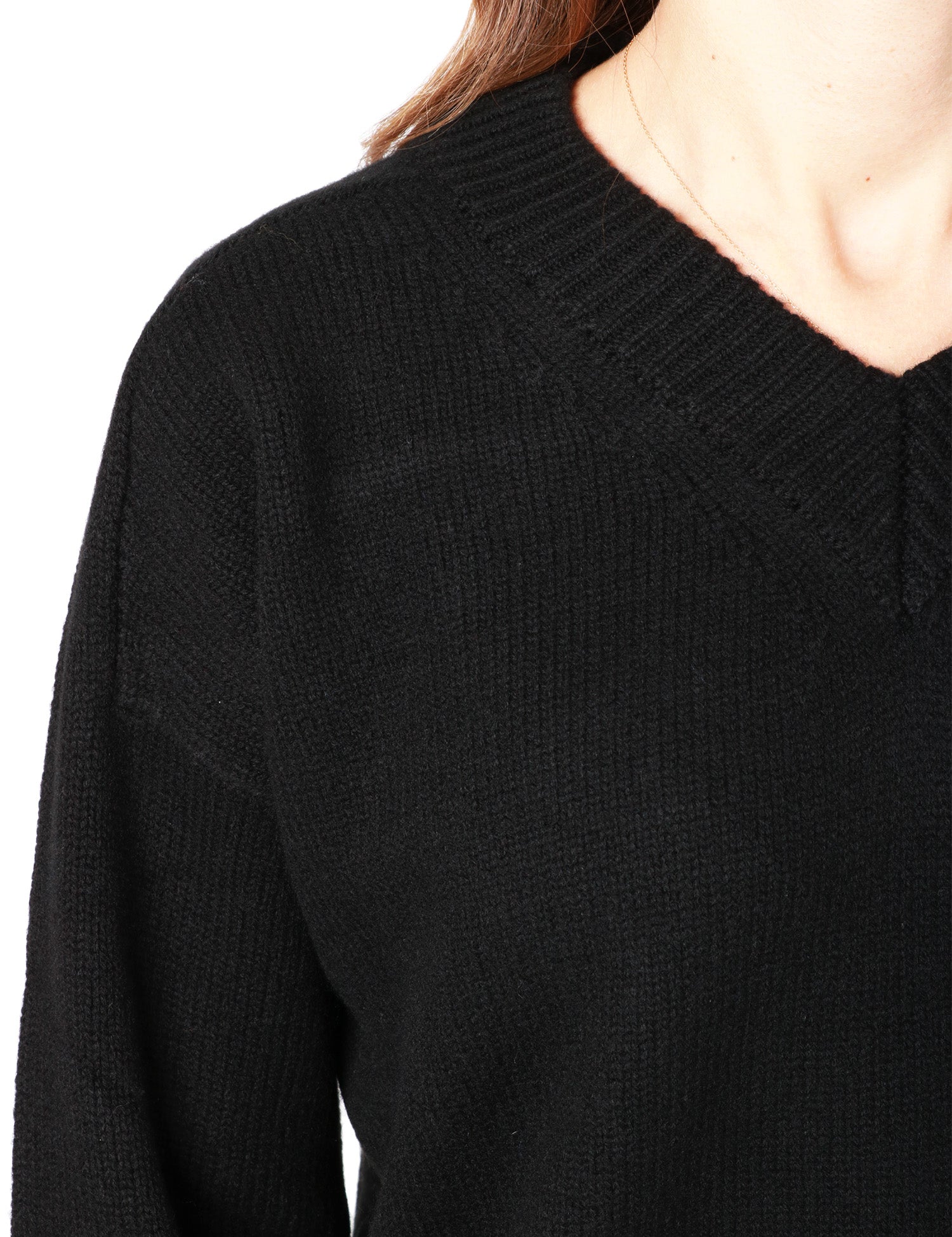MAGLIA DONNA ALPHA STUDIO NERA CON SCOLLO A V IN LANA MERINOS
