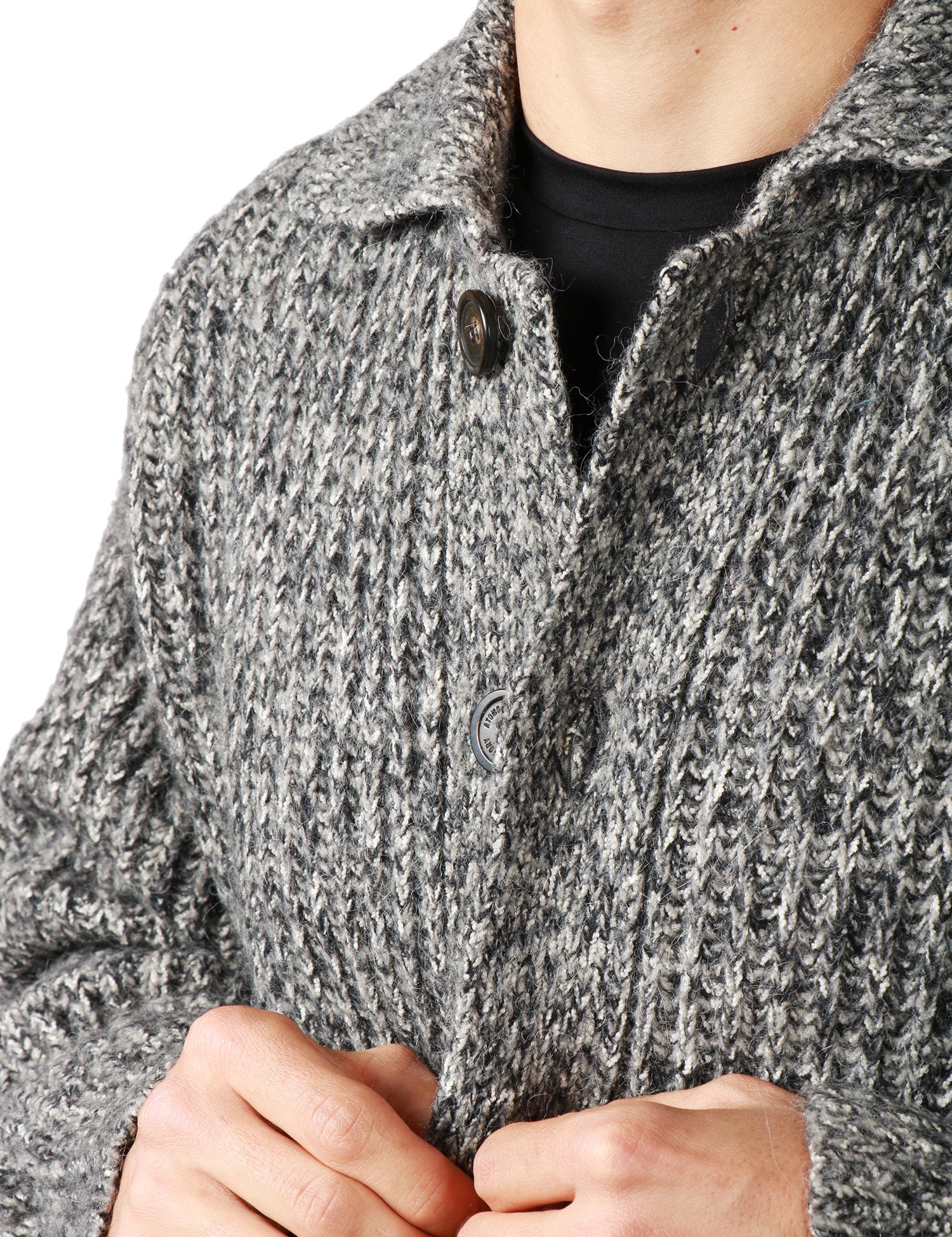 CARDIGAN UOMO ATOMOFACTORY ANTRACITE CON COLLETTO, BOTTONI E TASCHE IN MAGLIA DI LANA A COSTA INGLESE