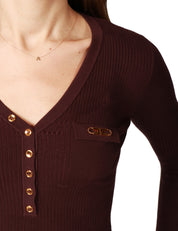 MAGLIA DONNA ELISABETTA FRANCHI MERLOT A COSTINE CON SCOLLO A V E BOTTONCINI IN METALLO DORATO