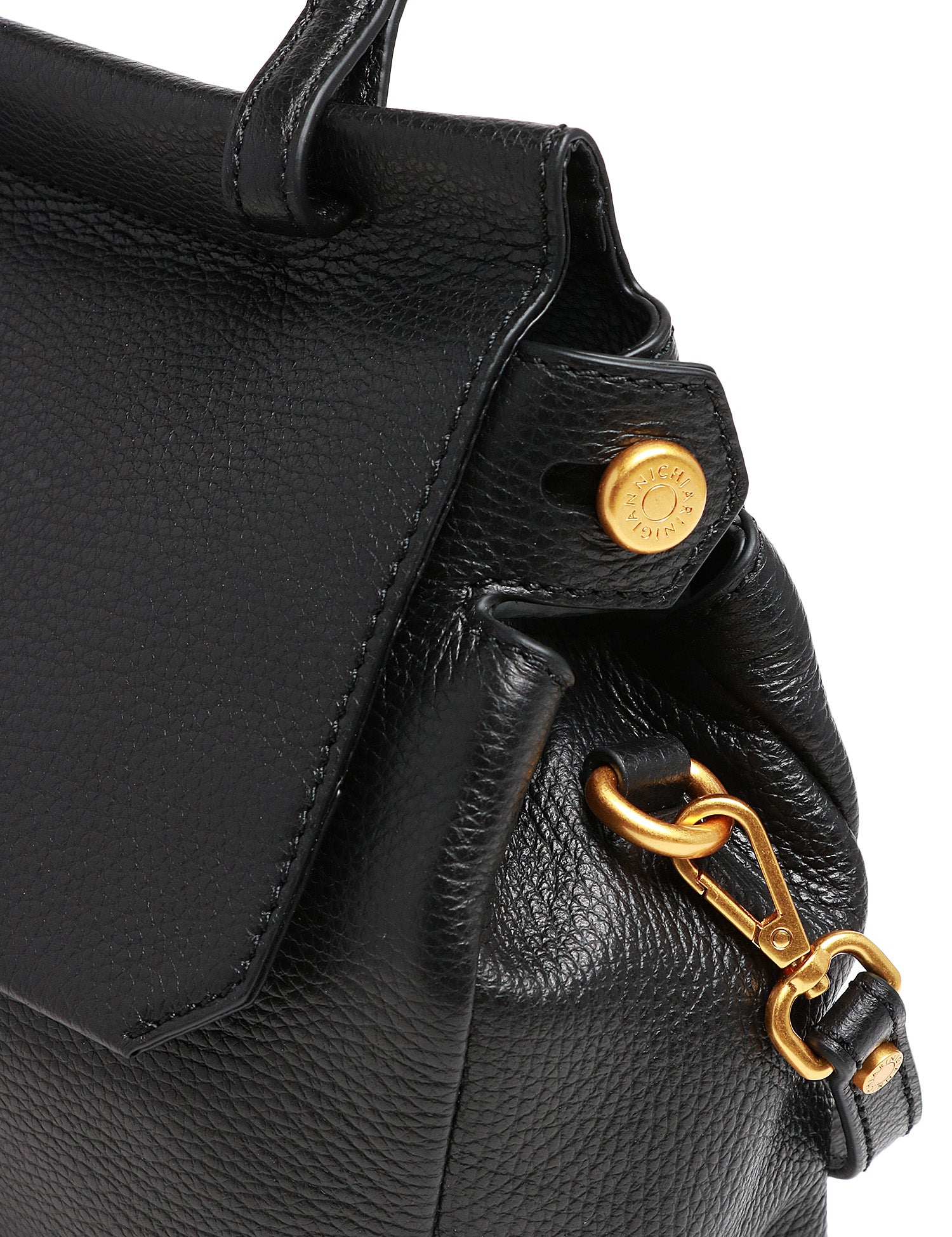 BORSA GIANNI CHIARINI OTTAVIA NERA IN PELLE MARTELLATA CON PATTA E MANICO SUPERIORE