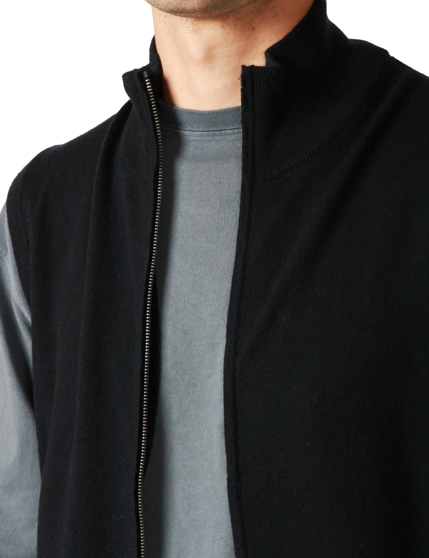 GILET UOMO KANGRA NERO IN LANA CON COLLO ALTO E ZIP CENTRALE