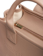BORSA MC 2 SAINT BARTH VANITY BAG LARGE BEIGE IN PELLE MARTELLATA CON LOGO IMPRESSO A CALDO