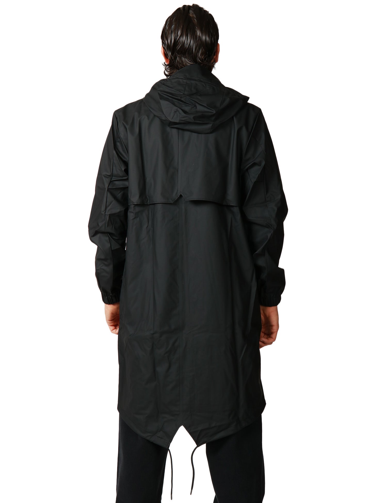 PARKA UOMO RAINS FISHTAIL NERO IN TESSUTO IMPERMEABILE CON CAPPUCCIO E ORLO A CODA DI PESCE