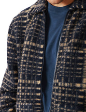 GIACCA UOMO UNIVERSAL WORKS BLU NAVY A QUADRI IN LANA CON COLLETTO E ZIP BIDIREZIONALE