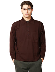 MAGLIA PULLOVER UOMO UNIVERSAL WORKS MARRONE CON TASCHINO SUL PETTO IN LANA MERINO