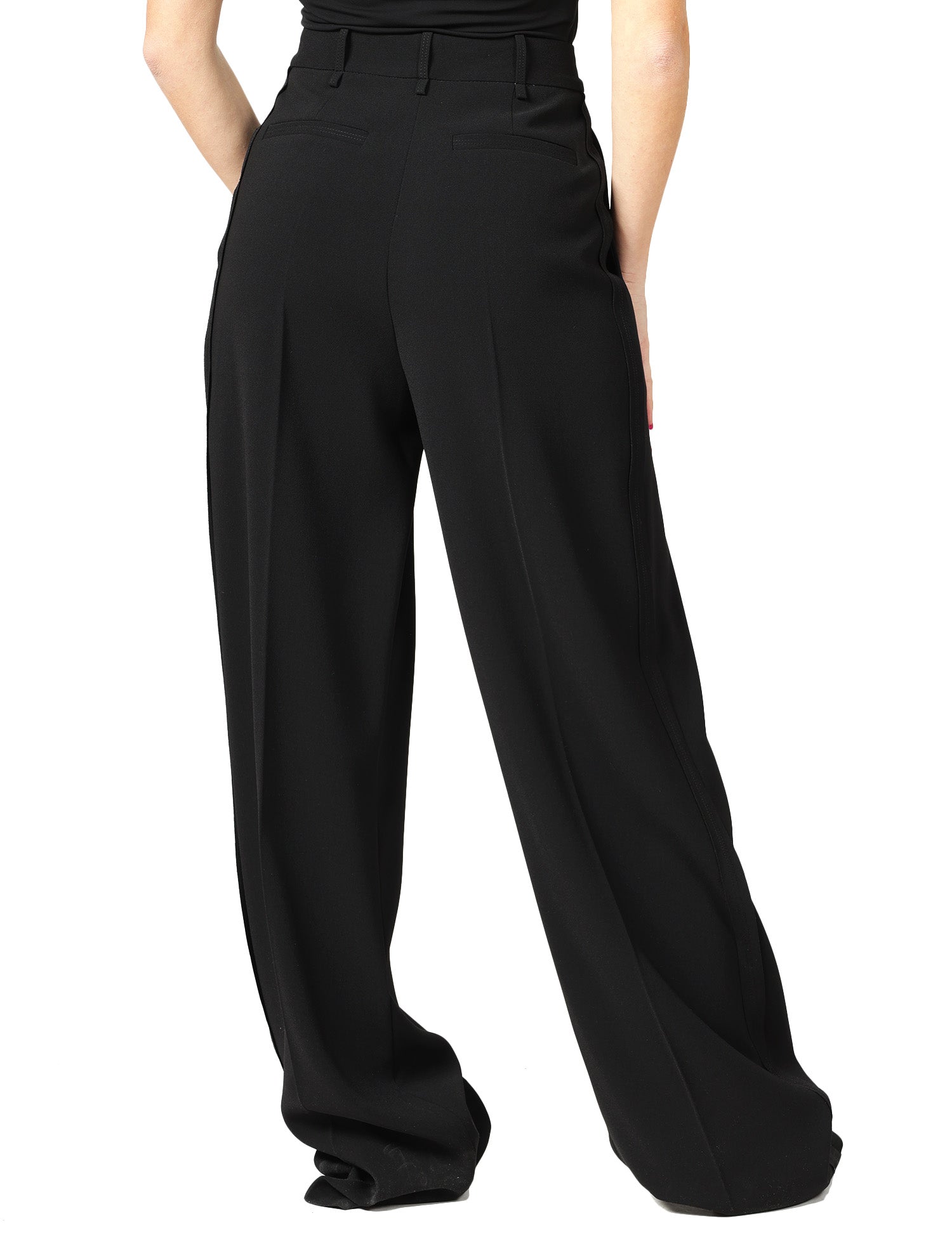 261-elisabetta-franchi-pa16761e21101p.jpg