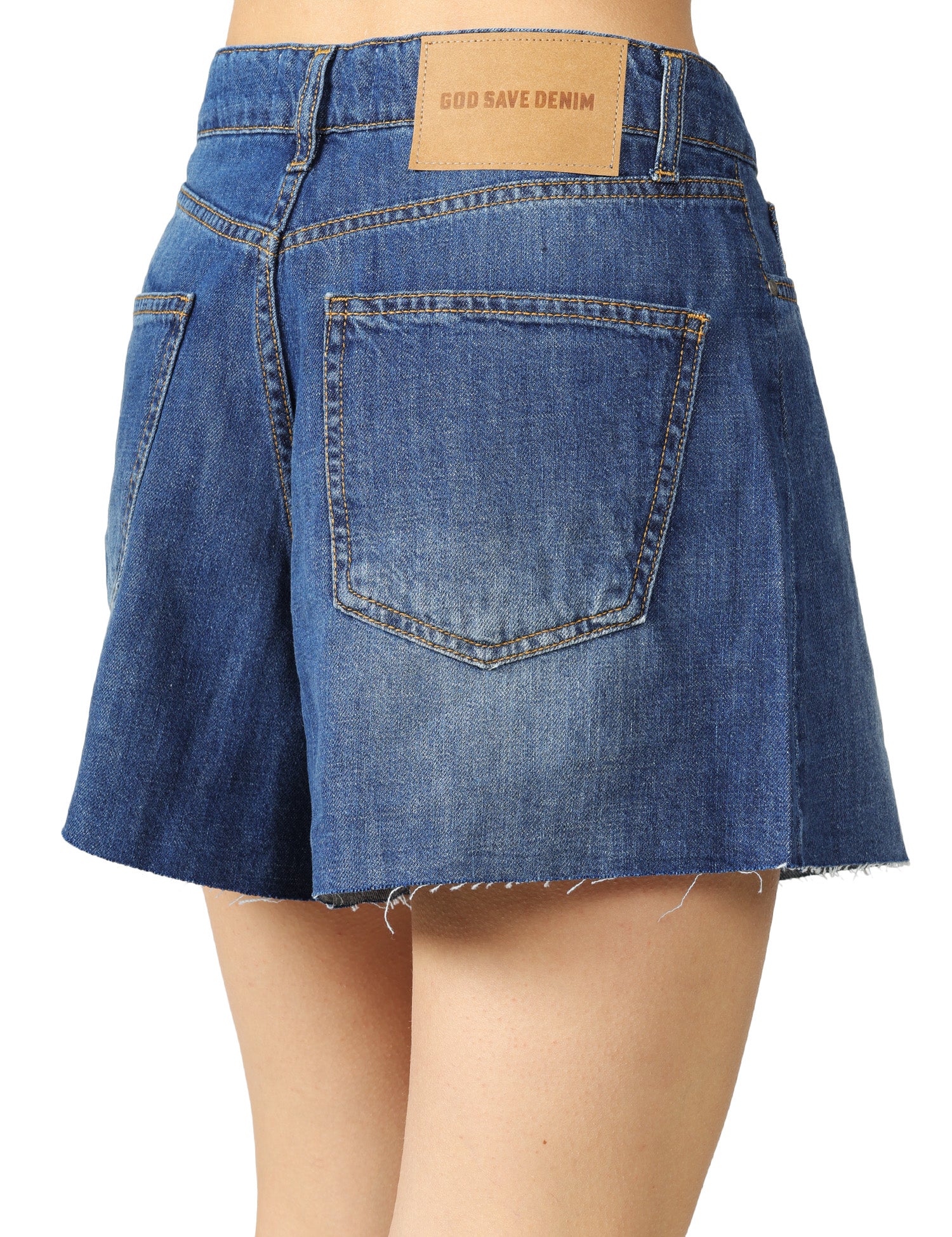 SHORTS DONNA GOD SAVE DENIM ARES LAVAGGIO MEDIO CON PINCES E ORLO TAGLIO VIVO