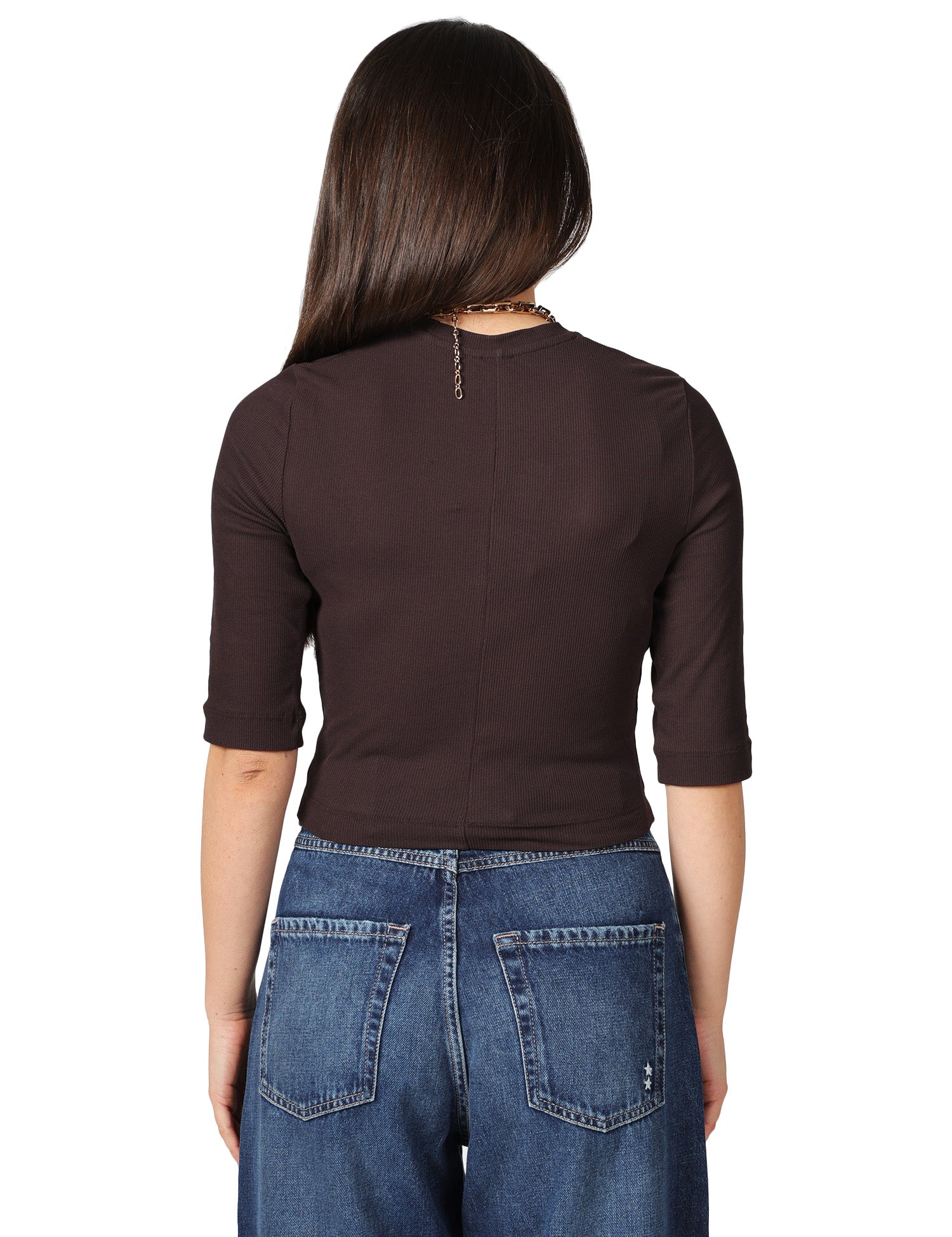 MAGIA DONNA PINKO KIMBERLY MARRONE TAGLIO CROPPED CON CATENA ORO SUL PETTO