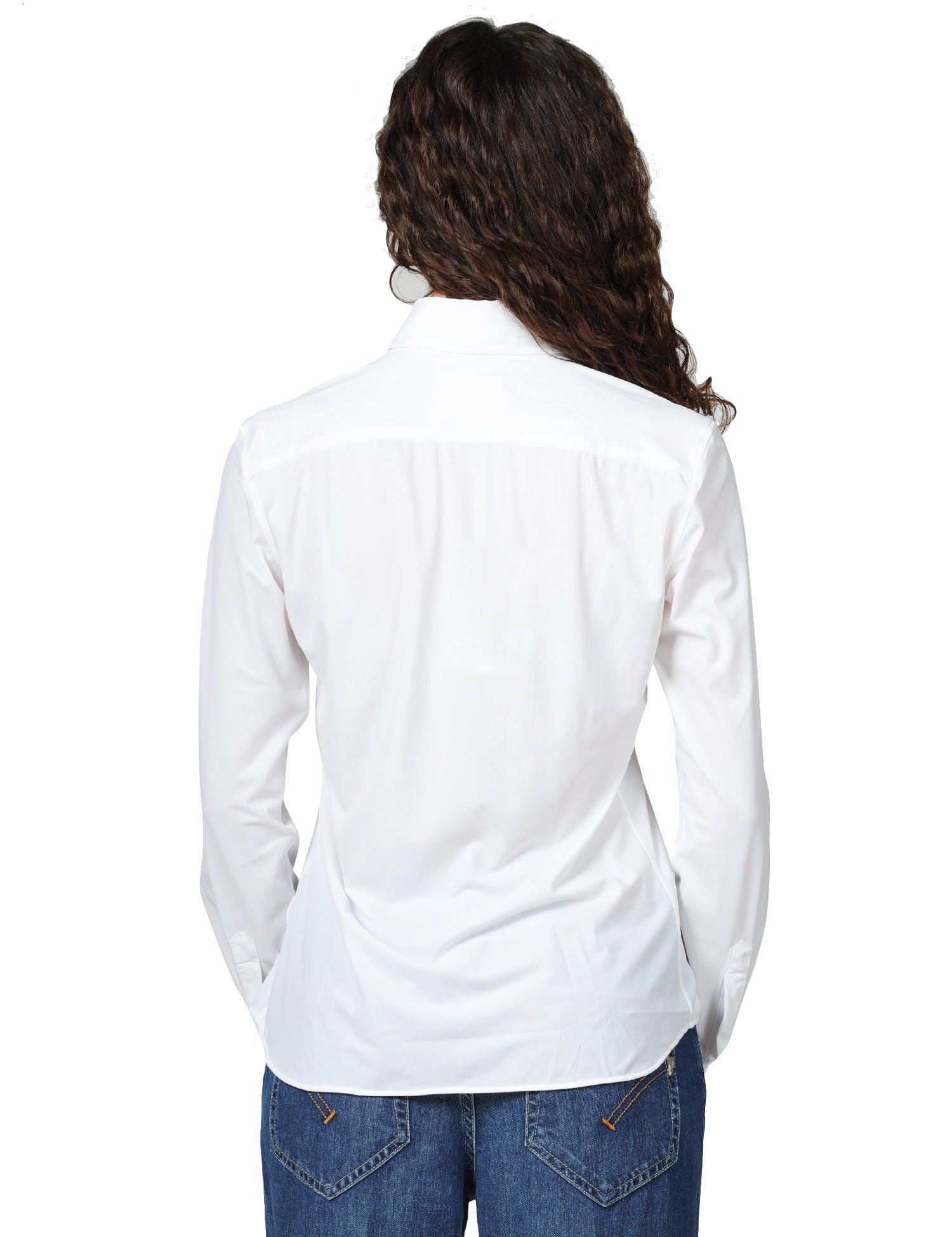 261-xacus-sara1101-154810011p.jpg