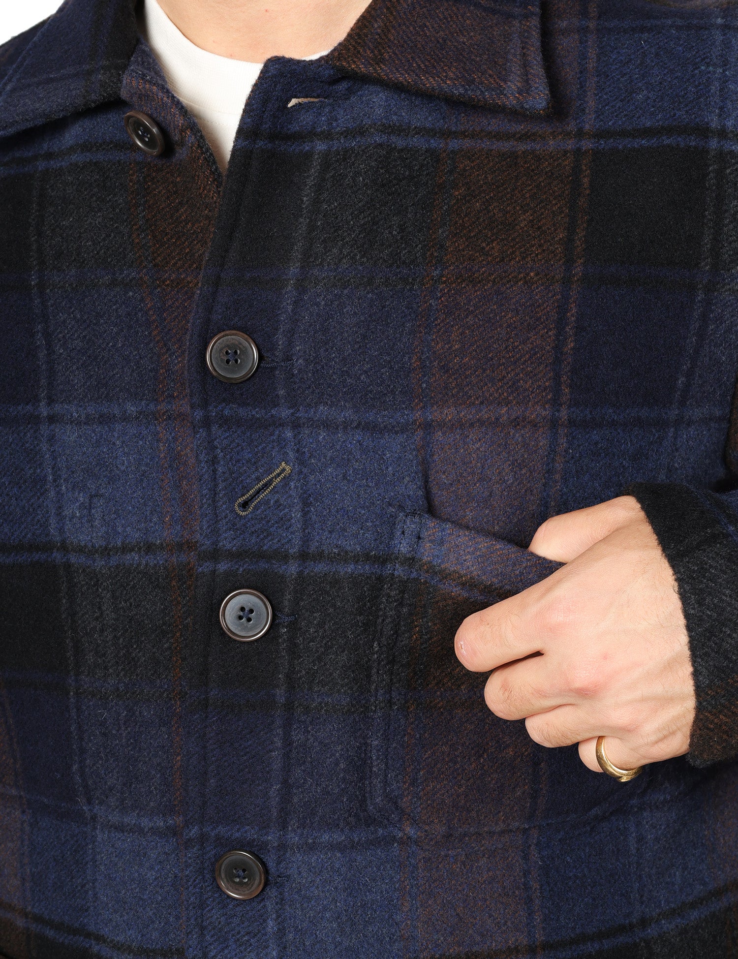 GIACCA UOMO UNIVERSAL WORKS BERLIN WOOL CHECK BLU/MORO CON COLLETTO E BOTTONI