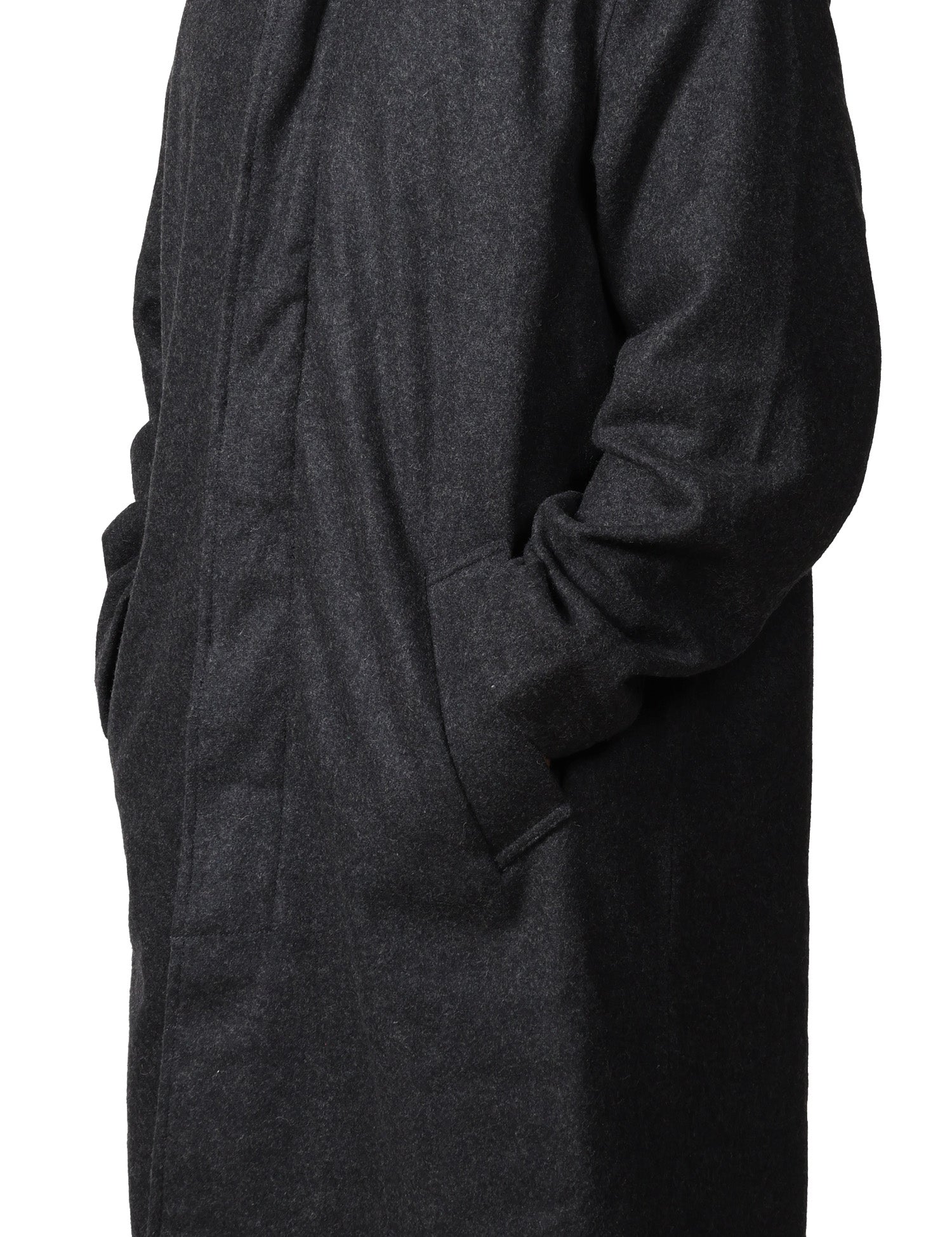 CAPPOTTO UOMO UNIVERSAL WORKS MOWBRAY MAC COAT GRIGIO LUNGO CON MANICA RAGLAN