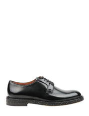 scarpa stringata